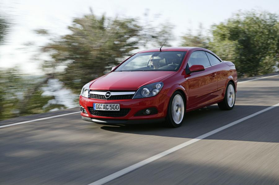  Opel Astra Twin Top 2007 года  (фото 56 из 131)